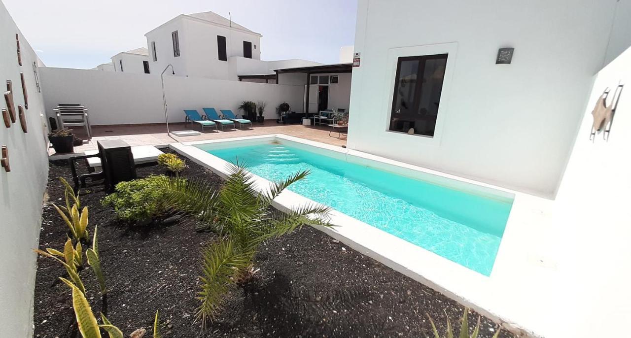 Splendid Casa Papagayo, Heated Pool, Roofterrace With Views And Wifi Villa Playa Blanca  Bagian luar foto